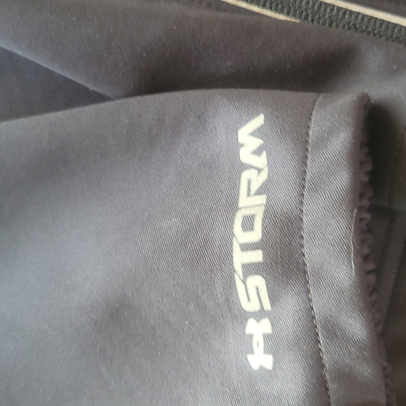 HP!! 🎉🎉Under armour cold gear fitted jacket - Picture 6 of 12